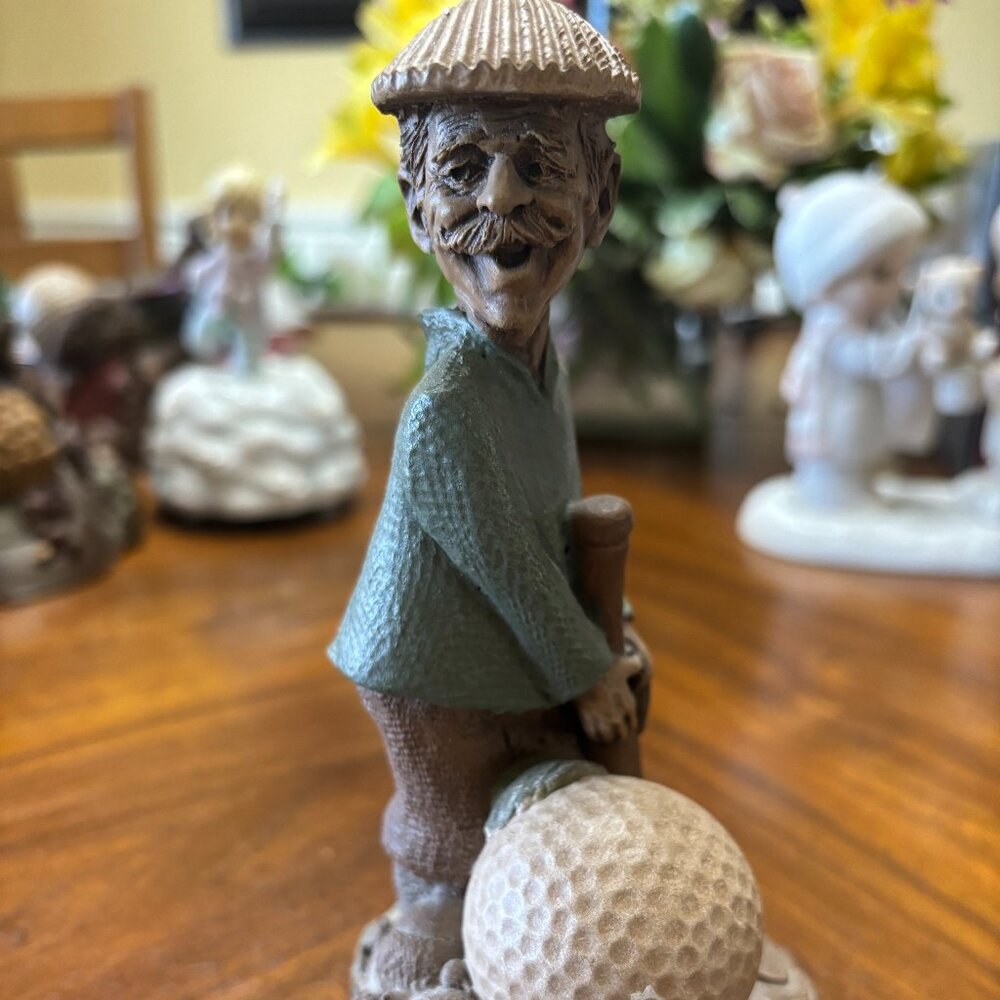 Tom Clark "Dormie" Gnome-  Golfing Figurine  1991 #75